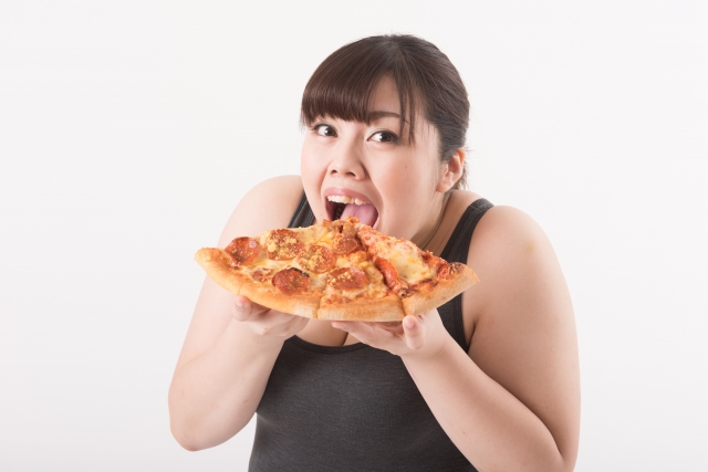 産後ダイエットは体重が減りやすいので油断は禁物！